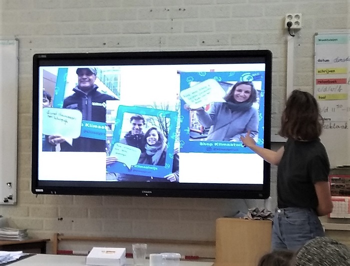 Docent Lisa in Shop KlimaatWijs
