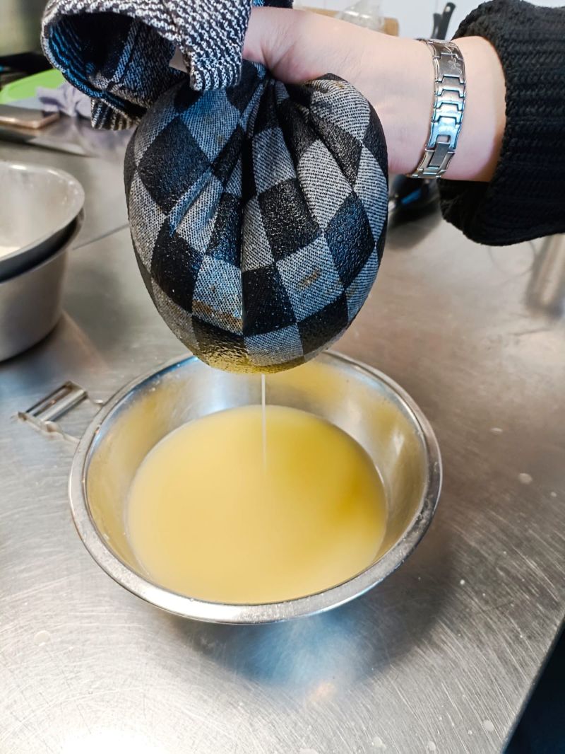 zeven met een theedoek